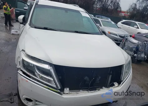 2014 Nissan Pathfinder Sv z USA, uszkodzony, nr VIN 5N1AR2MM9EC670070